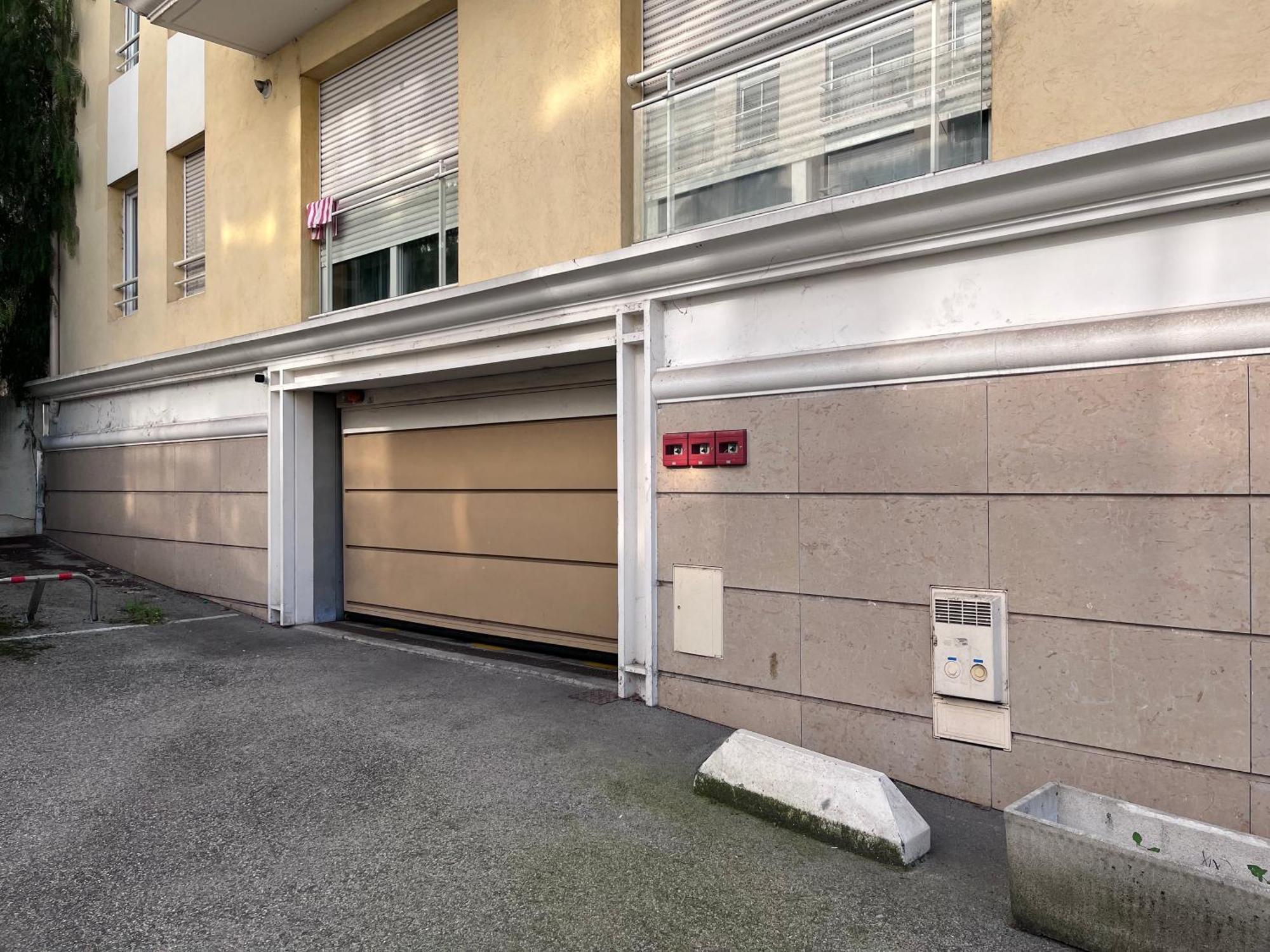ניס Studio Terrasse Et Parking Prive מראה חיצוני תמונה