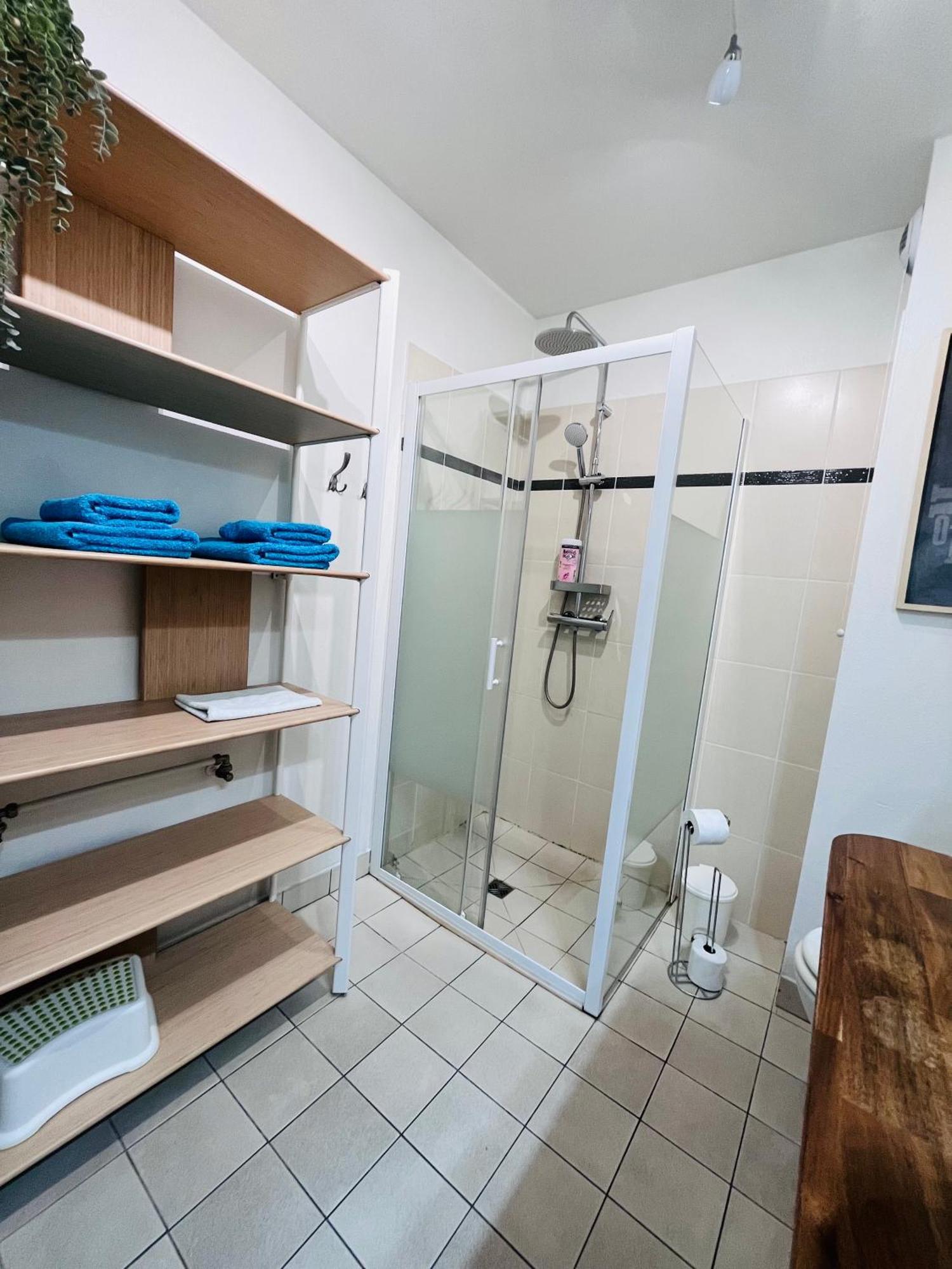 ניס Studio Terrasse Et Parking Prive מראה חיצוני תמונה
